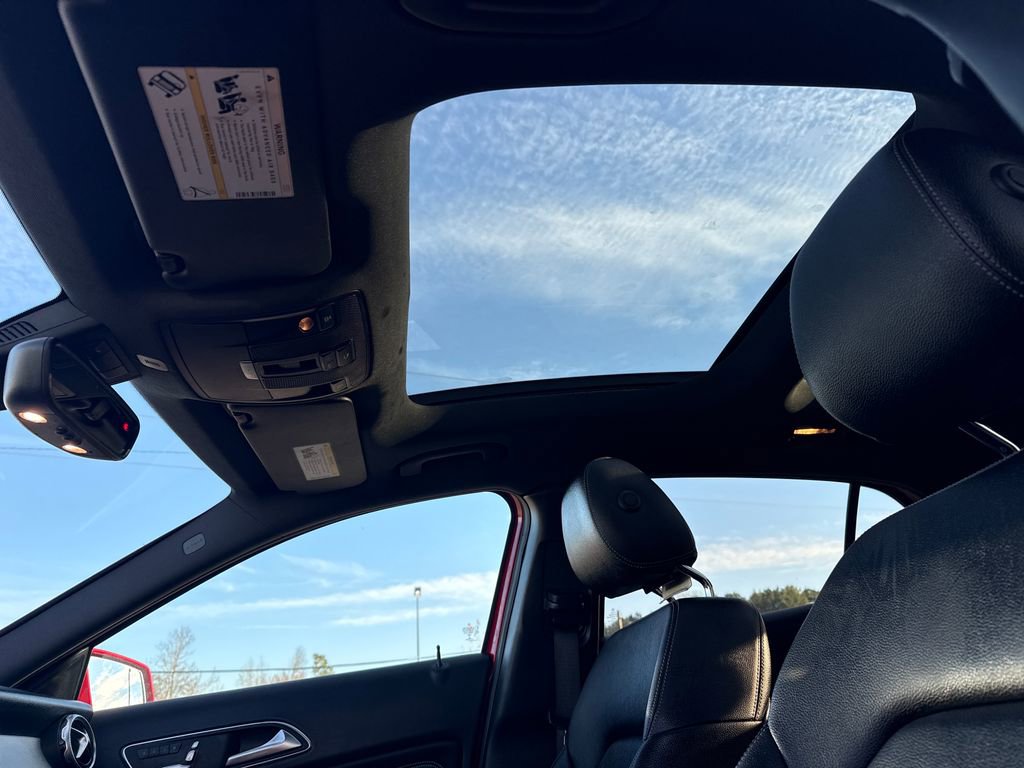 Used 2018 Mercedes-Benz GLA 250 4MATIC image 22