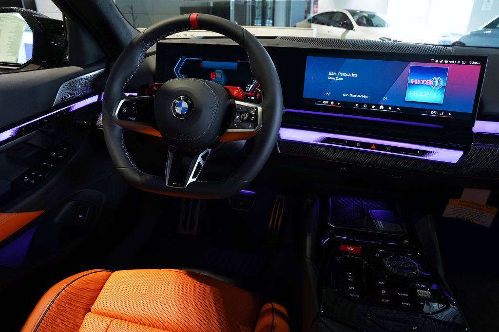New 2027 BMW M5 w/ Carbon Package AWD/4WD image 13