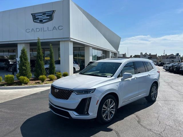 Used 2024 Cadillac XT6 Premium Luxury w/ Platinum Package AWD/4WD image 2
