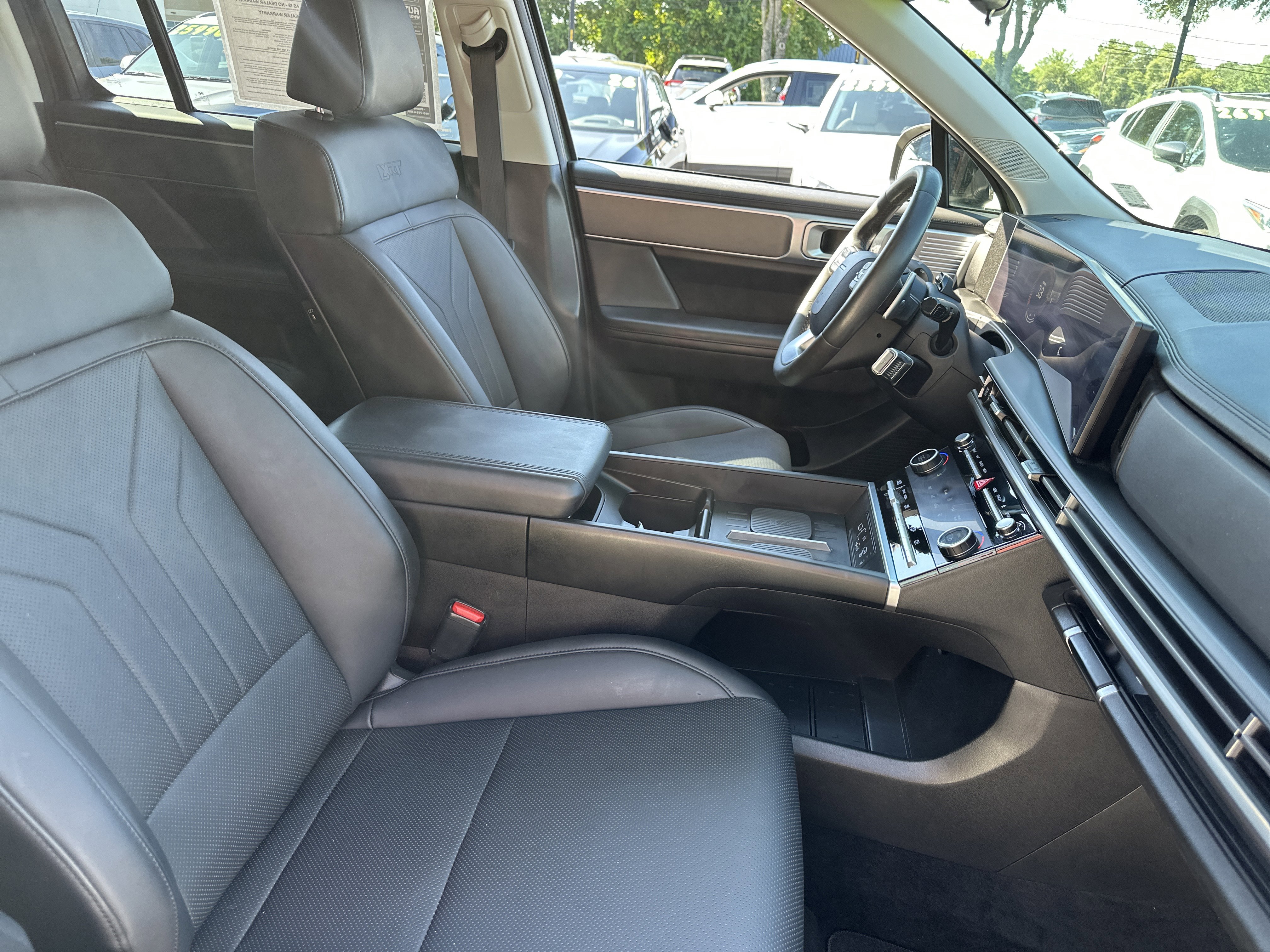 Used 2024 Hyundai Santa Fe XRT AWD/4WD image 13