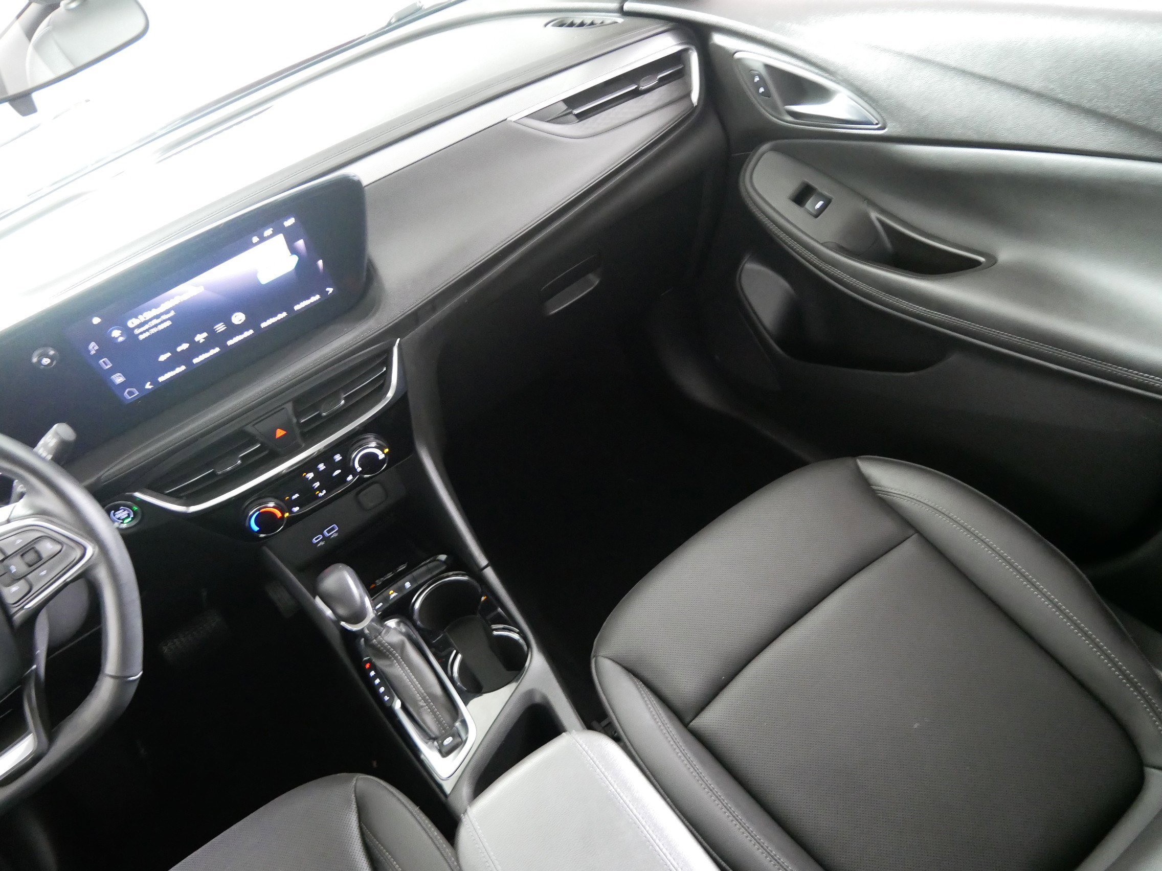 Used 2024 Buick Encore GX Sport Touring w/ Comfort Package image 11