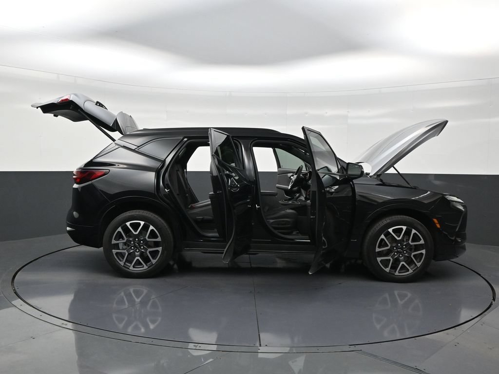 Used 2024 Chevrolet Blazer RS w/ Enhanced Convenience Package FWD image 29