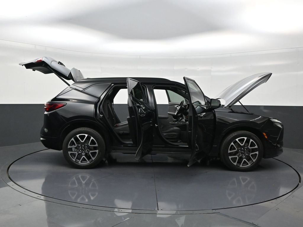 Used 2024 Chevrolet Blazer RS w/ Enhanced Convenience Package FWD image 29