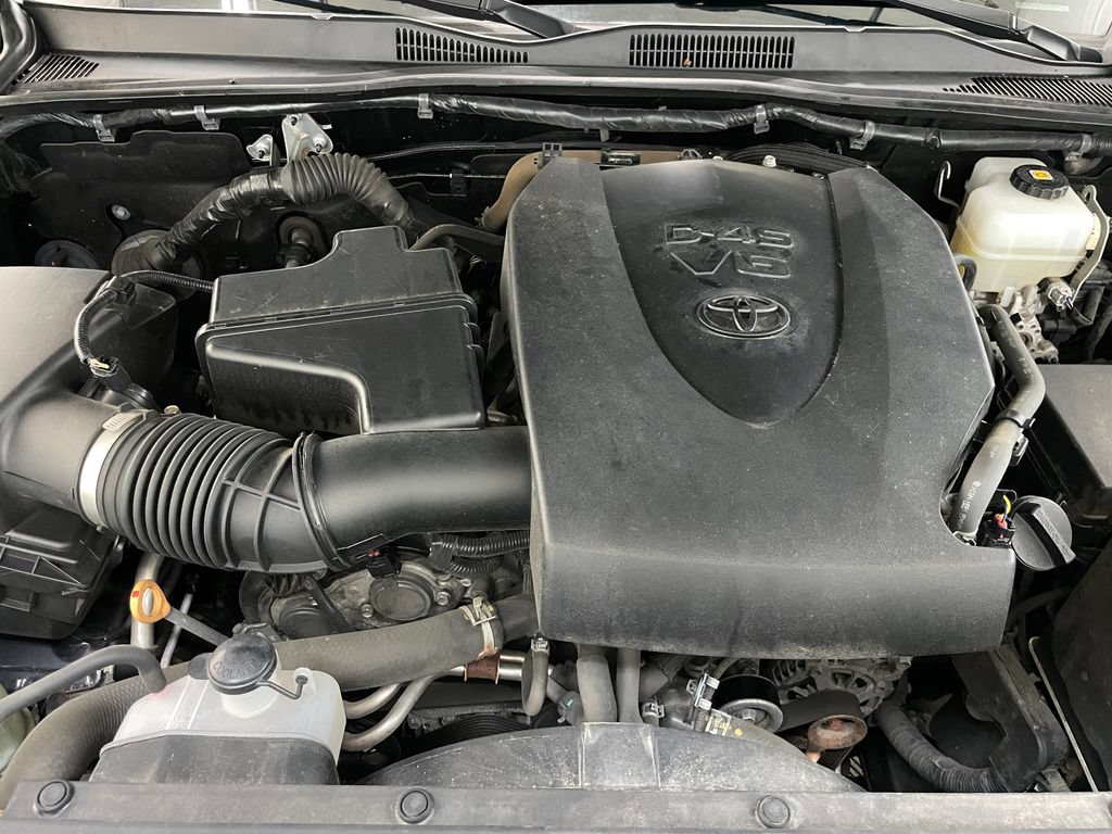 Used 2019 Toyota Tacoma TRD Off-Road AWD/4WD image 44