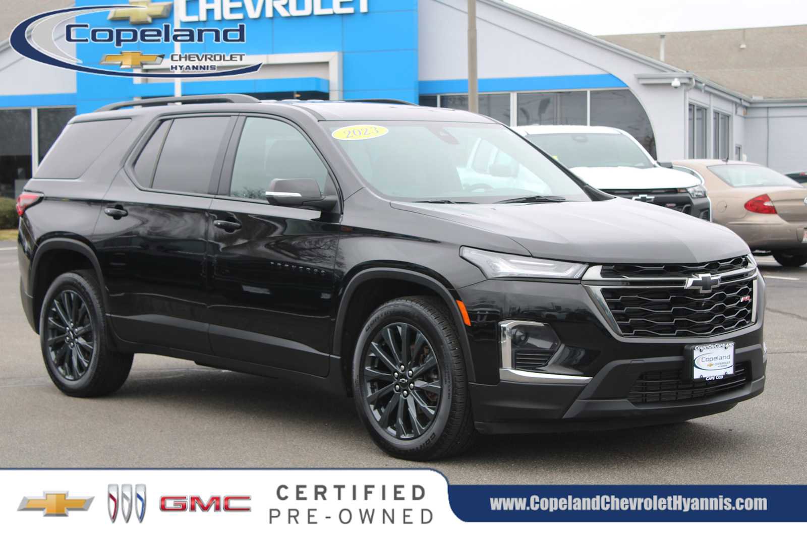 Certified 2023 Chevrolet Traverse RS image 1