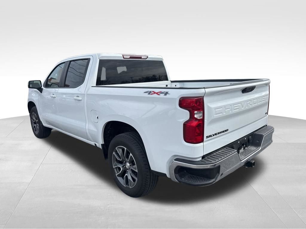Used 2024 Chevrolet Silverado 1500 LT image 3