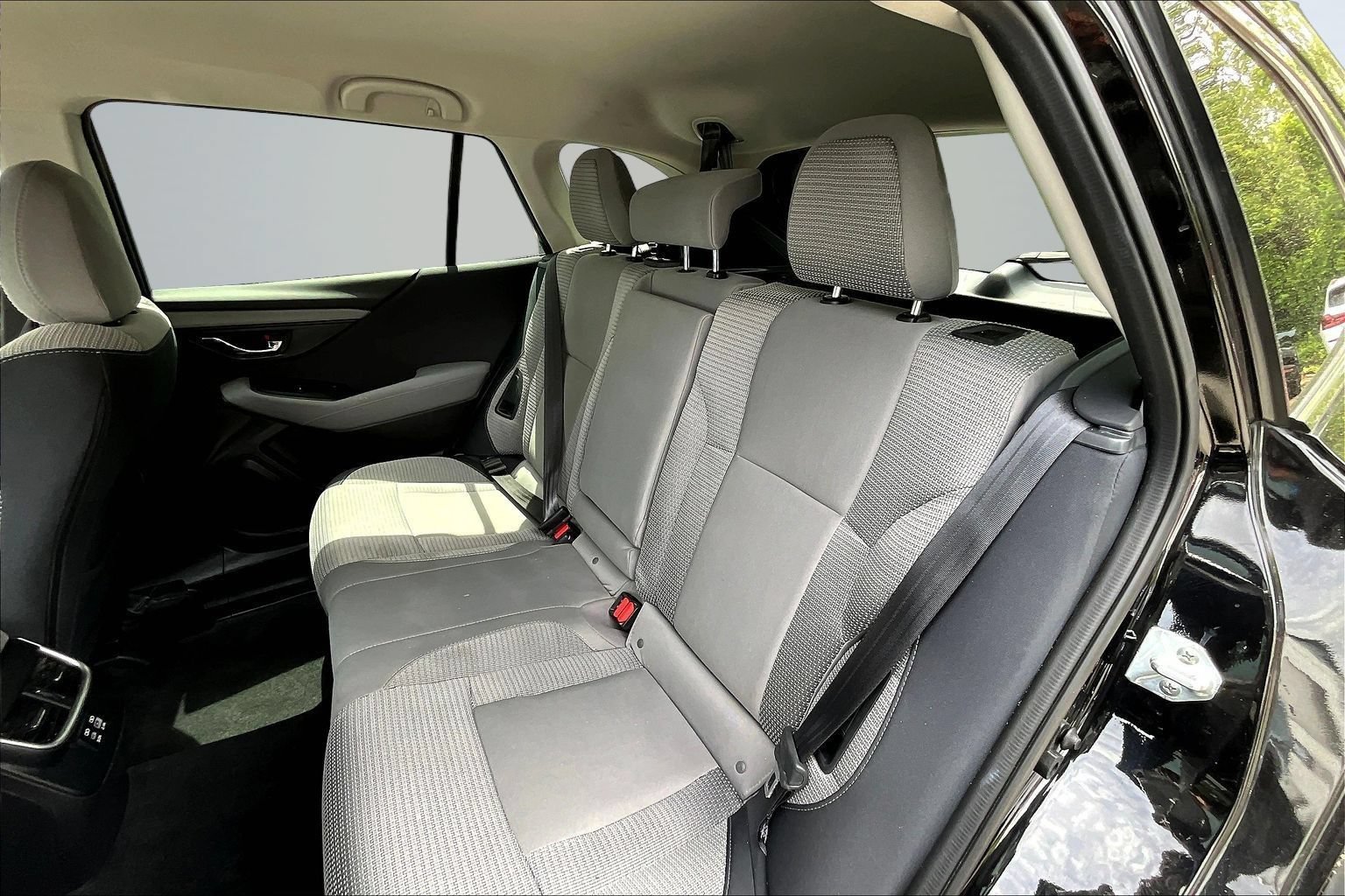 Used 2023 Subaru Outback Premium AWD/4WD image 25