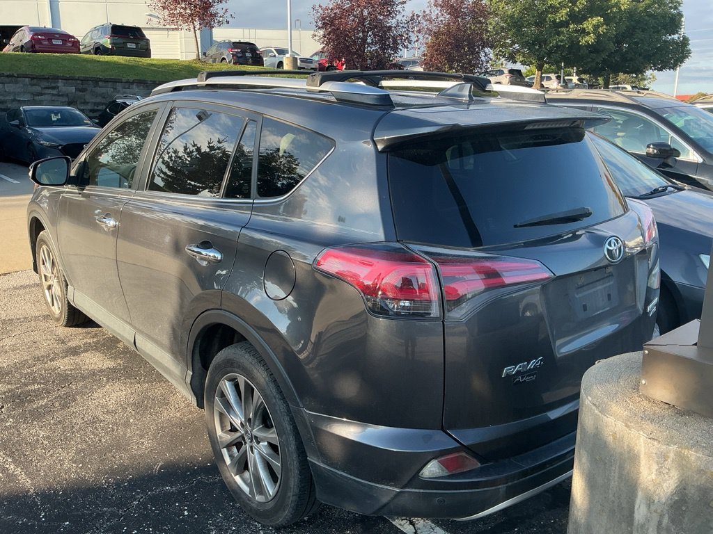 Used 2016 Toyota RAV4 Limited AWD/4WD image 8