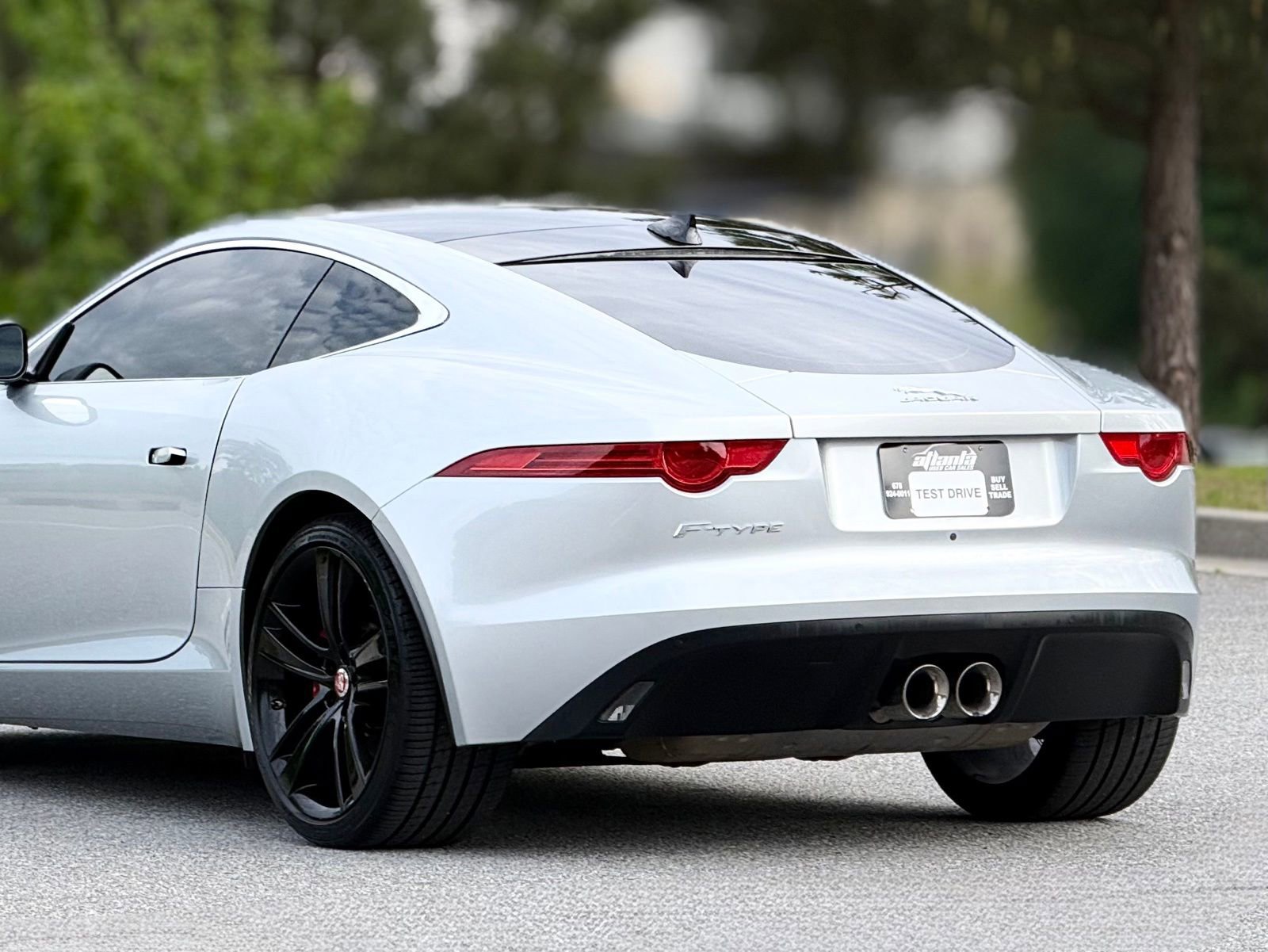 Used 2017 Jaguar F-TYPE Coupe RWD image 40