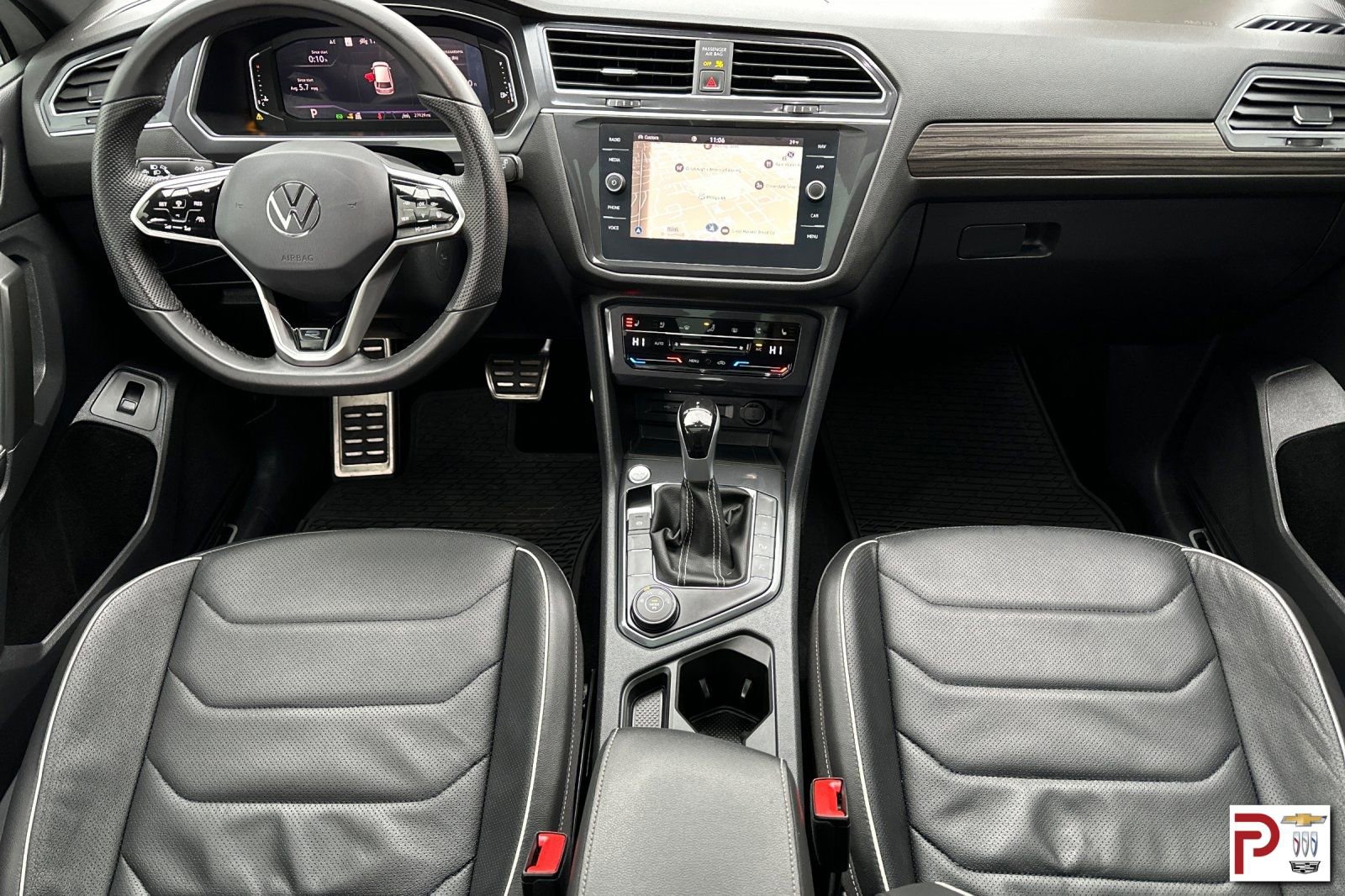 Used 2024 Volkswagen Tiguan SEL R-Line image 16