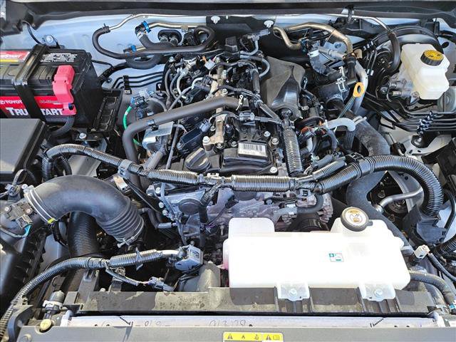 Used 2025 Toyota Tacoma SR5 AWD/4WD image 27