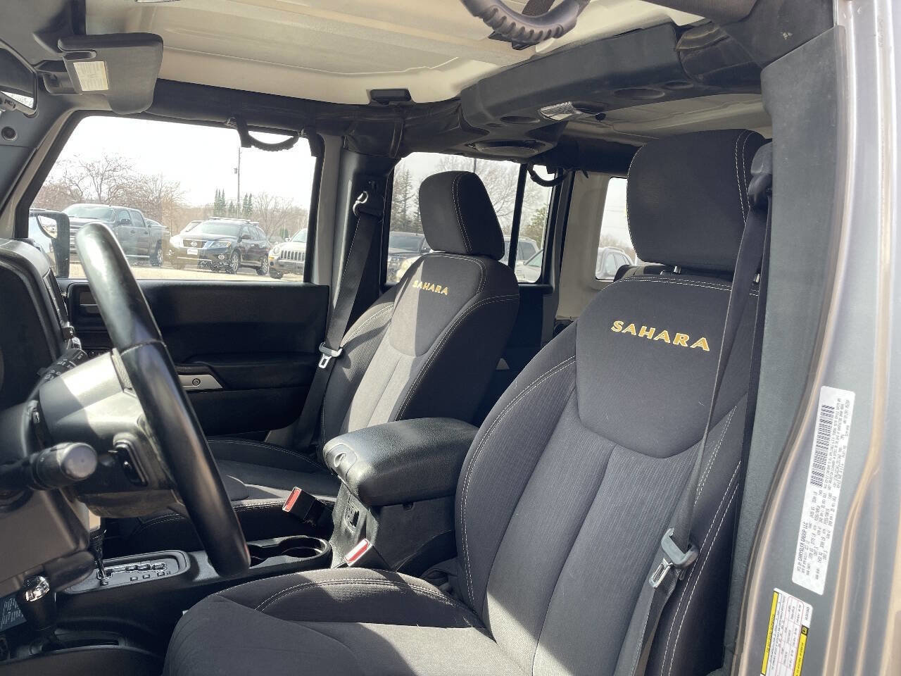 Used 2013 Jeep Wrangler Unlimited Sahara image 13