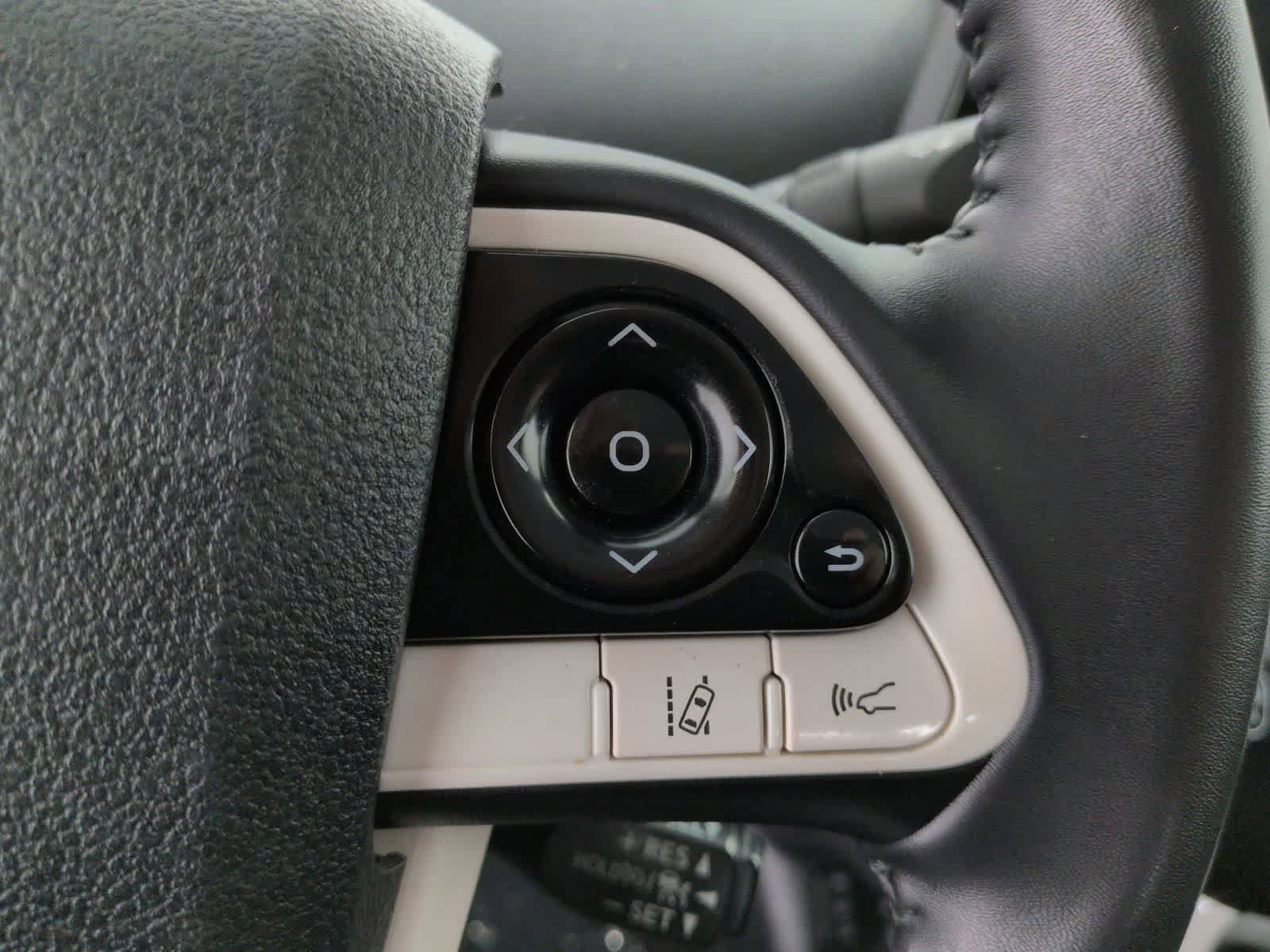 Used 2019 Toyota Prius Prime Premium image 24