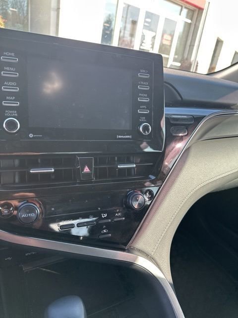Used 2023 Toyota Camry SE image 12