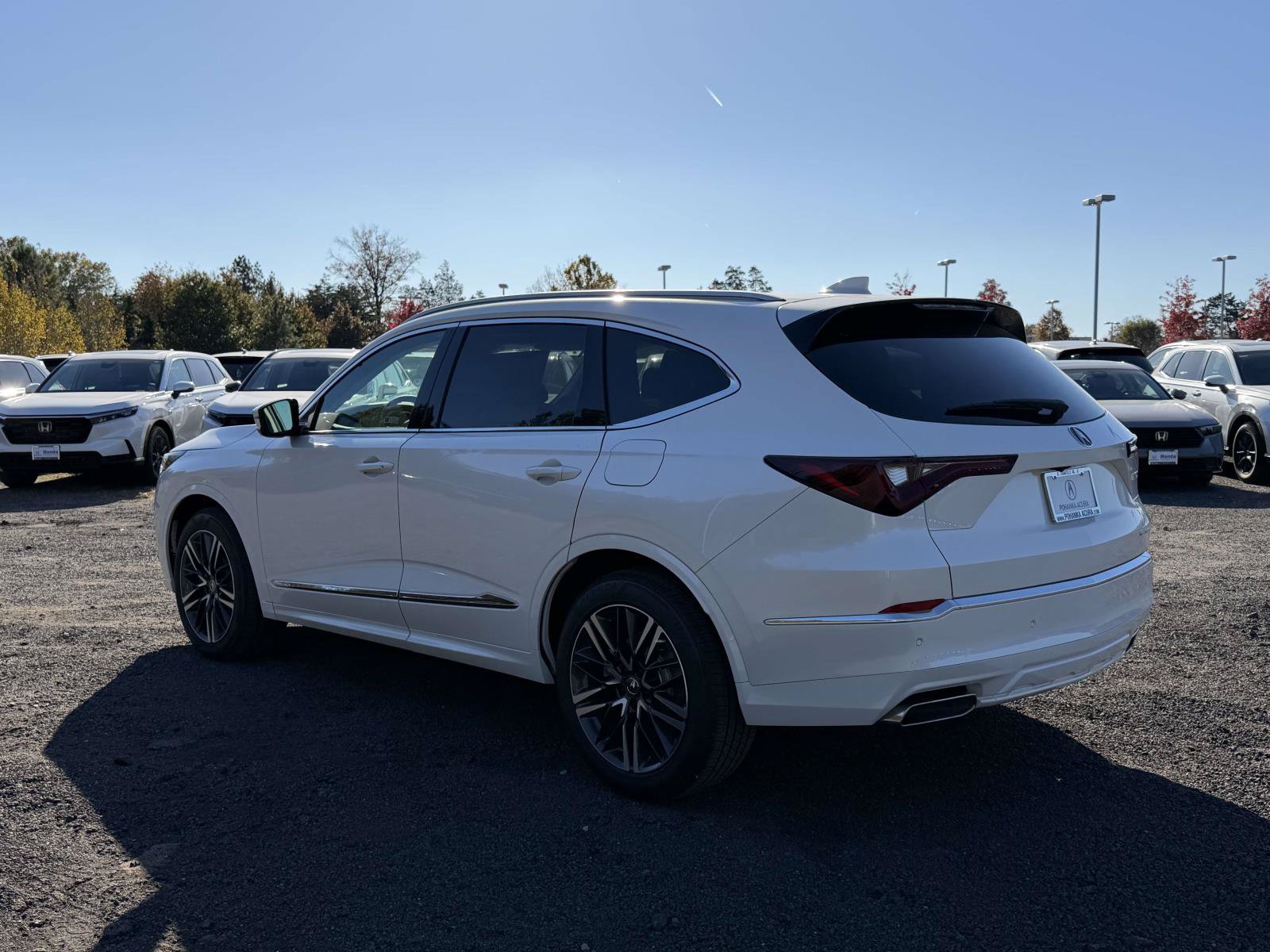 New 2026 Acura MDX w/ Advance Package AWD/4WD image 4