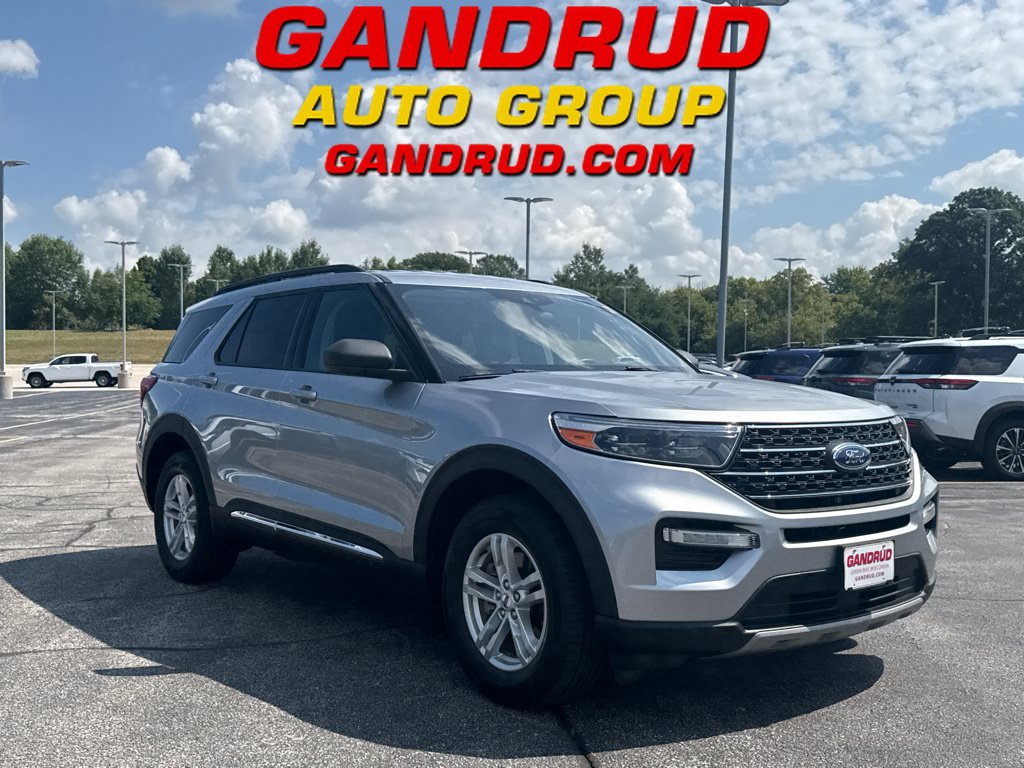 Used 2023 Ford Explorer XLT w/ Equipment Group 202A AWD/4WD image 1