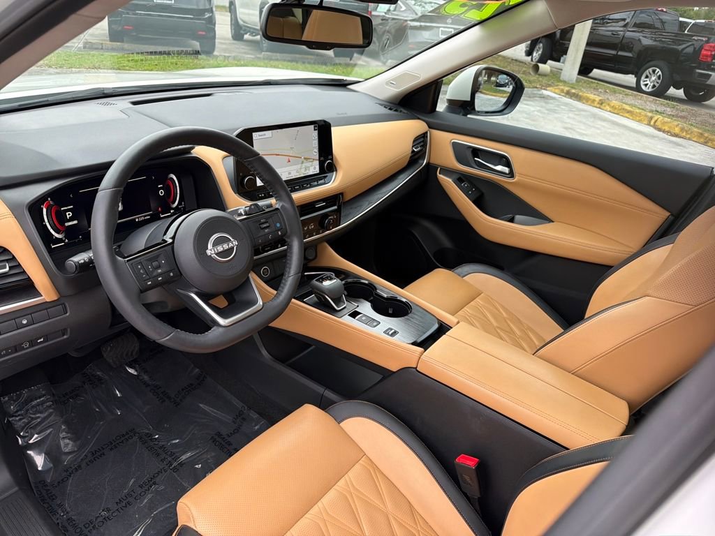 Used 2023 Nissan Rogue Platinum image 14