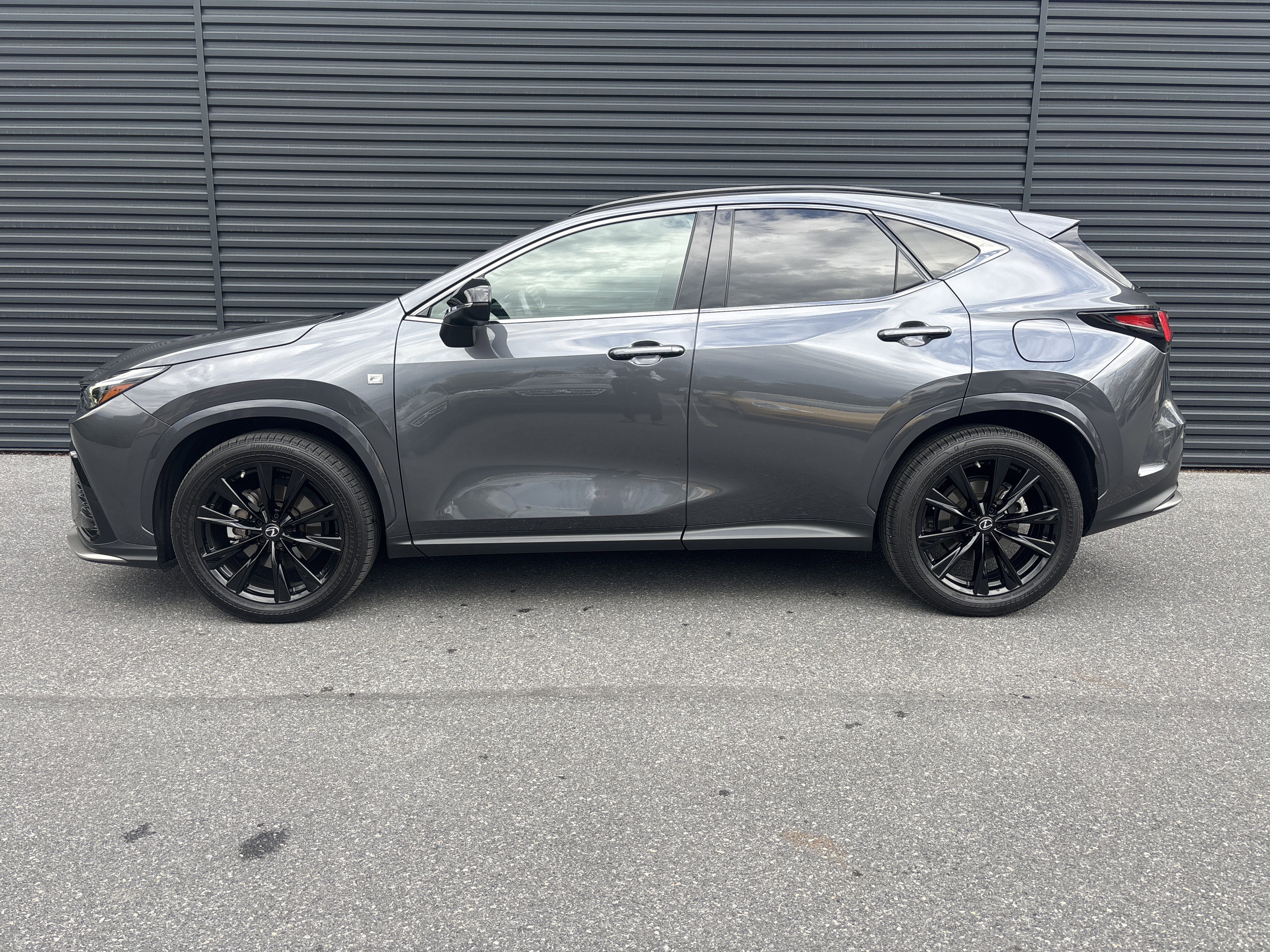 Used 2023 Lexus NX 350 F Sport AWD/4WD image 2