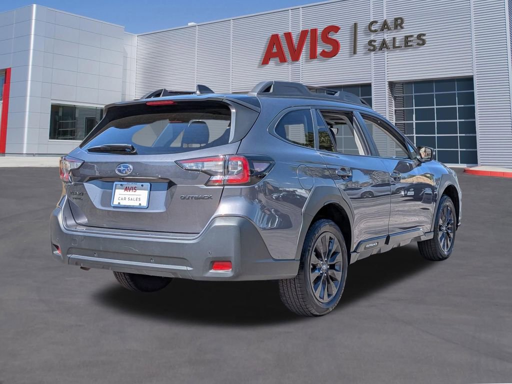 Used 2025 Subaru Outback Onyx Edition image 6