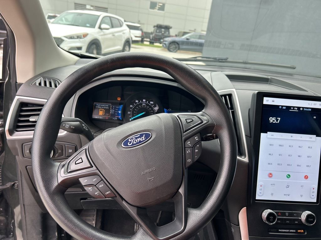 Used 2024 Ford Edge SE AWD/4WD image 10