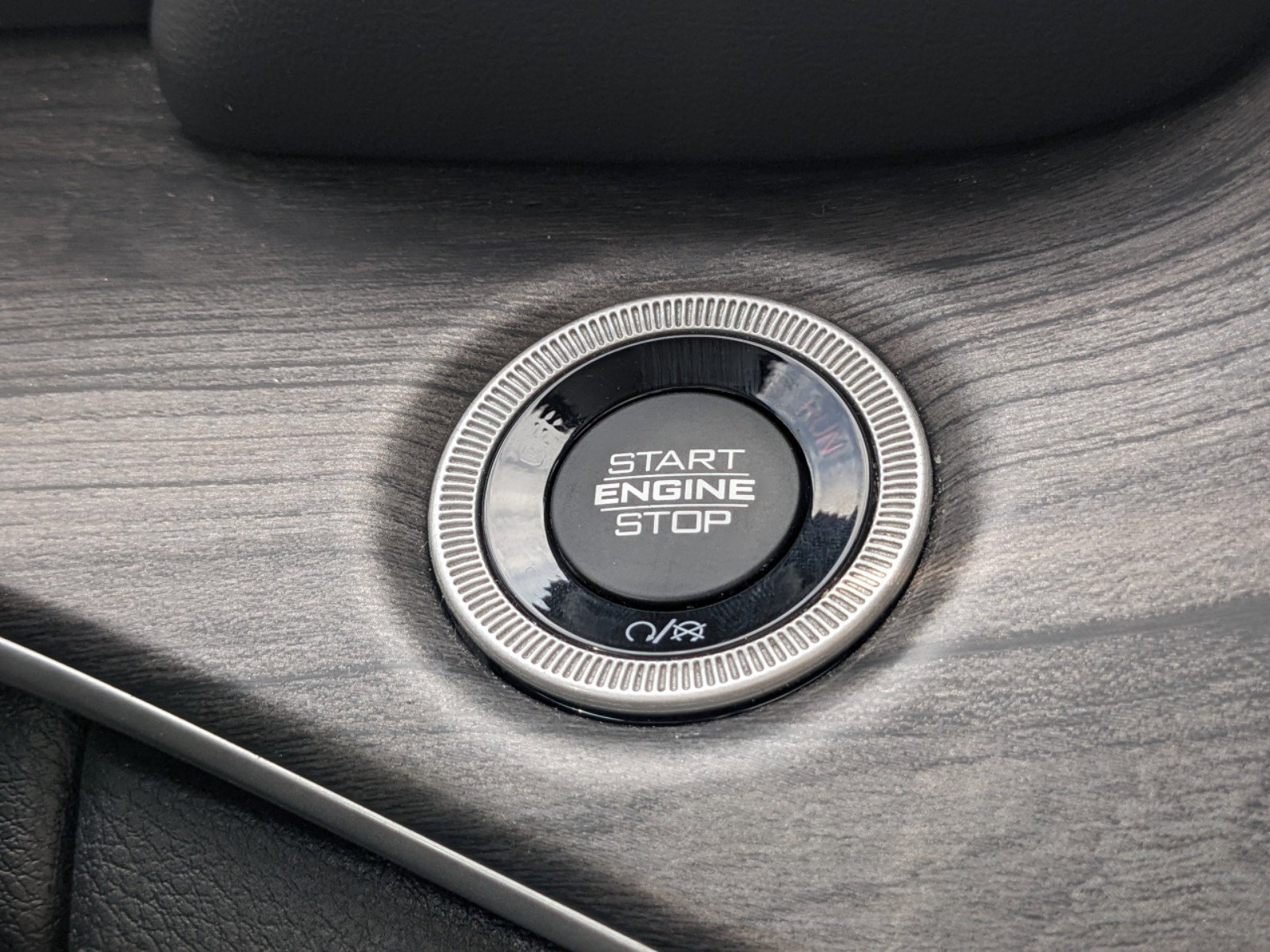 Used 2022 Jeep Grand Cherokee Limited image 31