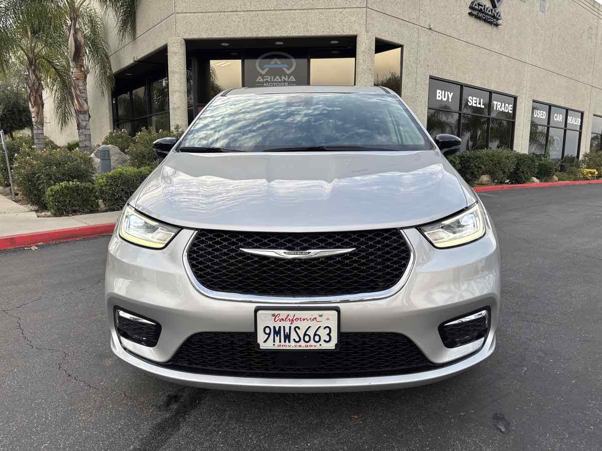 Used 2024 Chrysler Pacifica Select FWD image 7