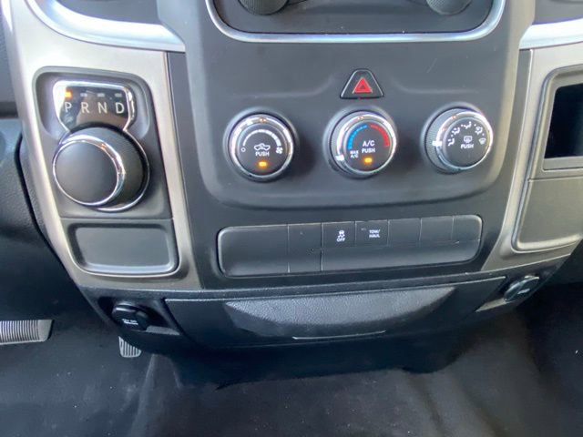 Used 2018 RAM 1500 Classic SLT image 23