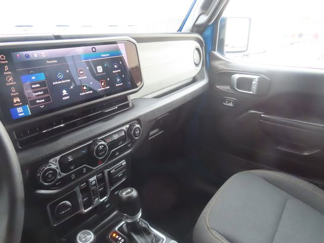 Used 2024 Jeep Wrangler Sport S image 36