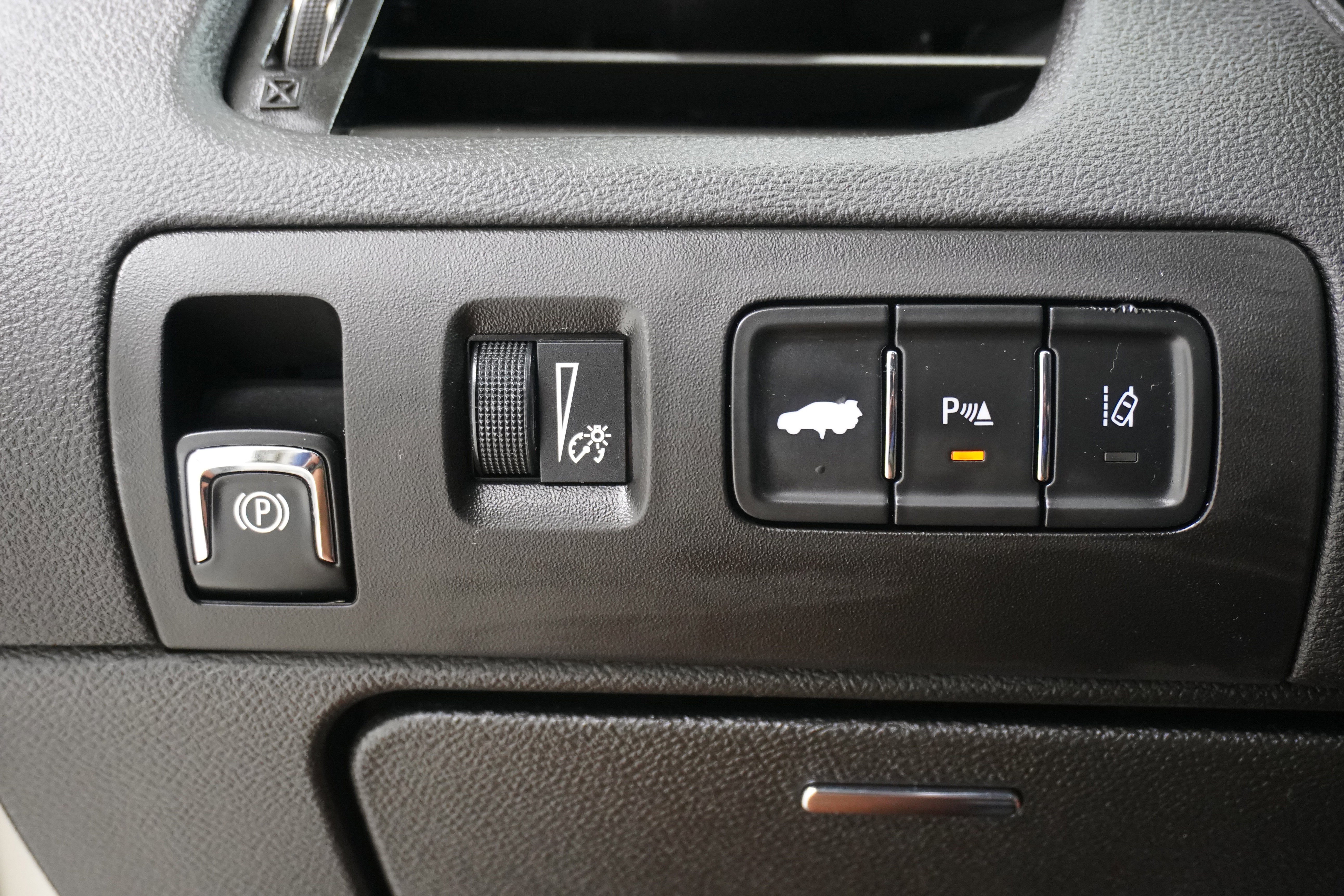 Used 2015 Chevrolet Impala LT image 23