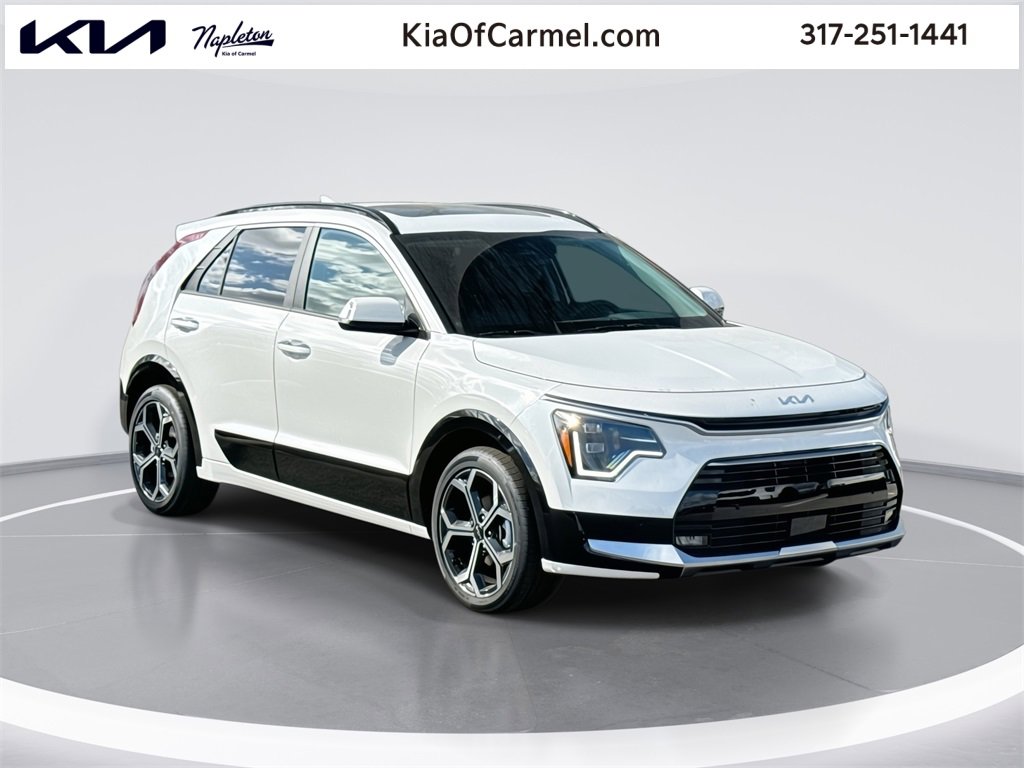Used 2025 Kia Niro SX Touring