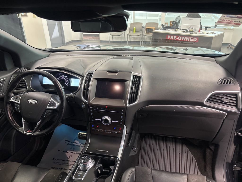 Used 2019 Ford Edge ST w/ Equipment Group 401A AWD/4WD image 12