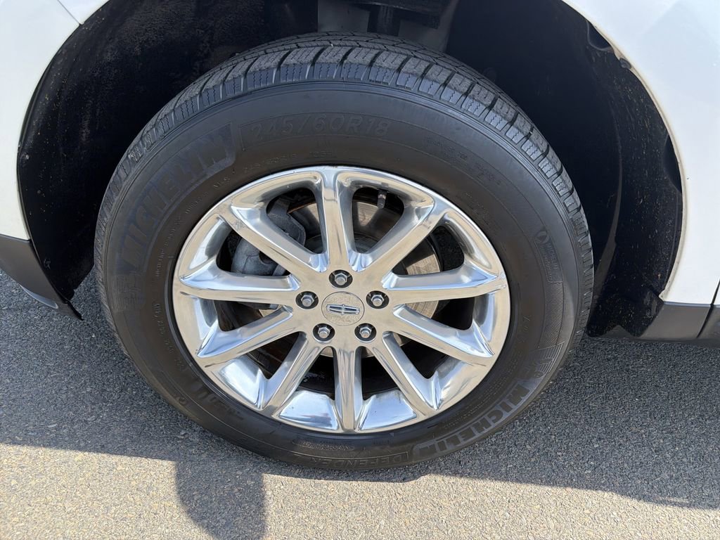 Used 2013 Lincoln MKX AWD image 29