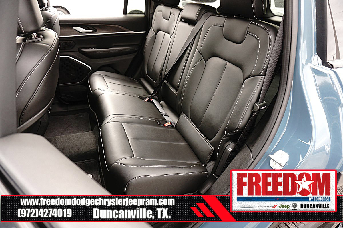 New 2026 Jeep Grand Cherokee Limited w/ Limited Altitude Package RWD image 14