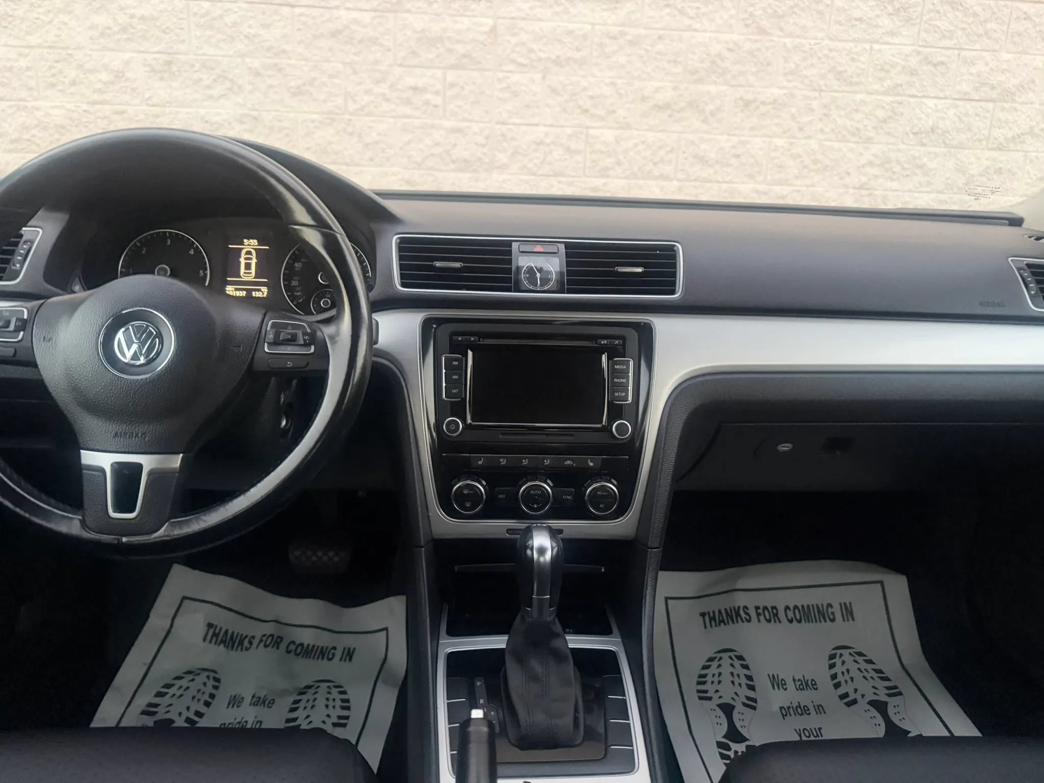 Used 2012 Volkswagen Passat TDI SE FWD image 23
