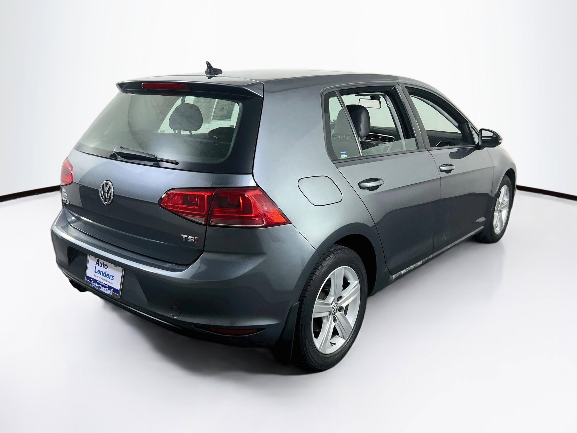 Used 2017 Volkswagen Golf Wolfsburg Edition FWD image 5