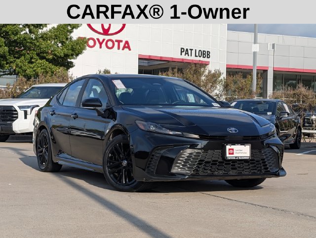 Used 2026 Toyota Camry SE FWD image 2