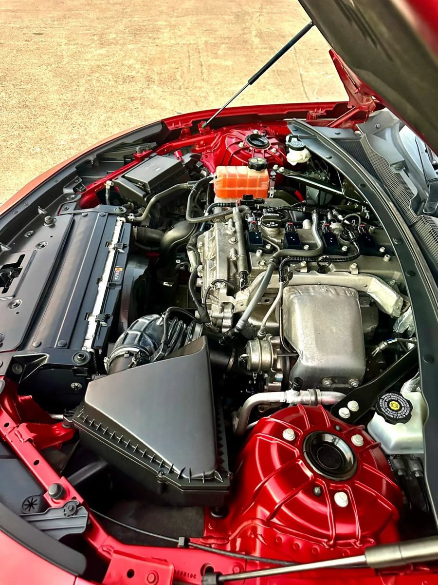 Used 2021 Chevrolet Camaro LS RWD image 27
