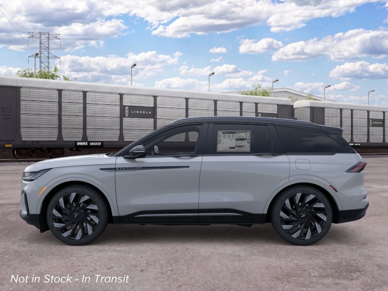 New 2026 Lincoln Nautilus Reserve AWD/4WD image 3