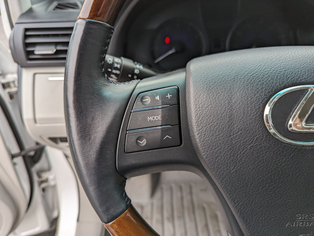 Used 2011 Lexus RX 350 AWD image 16