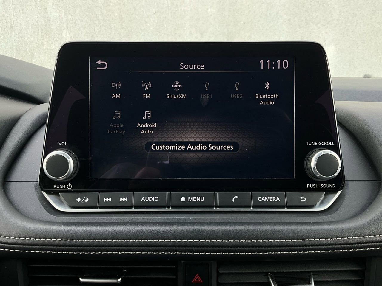 Used 2025 Nissan Rogue SV image 30