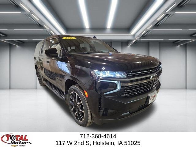 Used 2021 Chevrolet Suburban RST w/ Rear Media and Nav Package AWD/4WD image 2