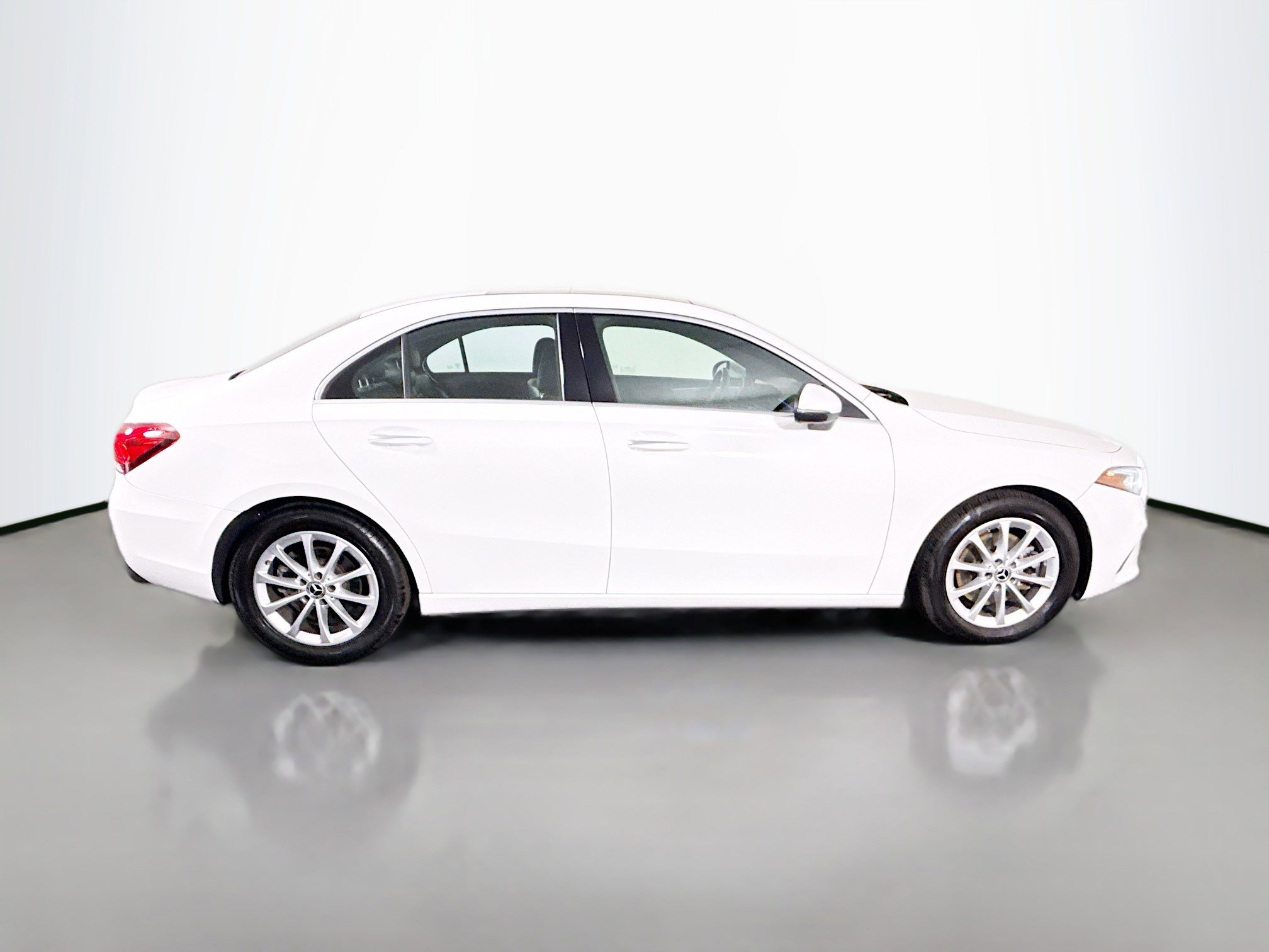 Used 2022 Mercedes-Benz A 220 4MATIC w/ Premium Package Lite image 11