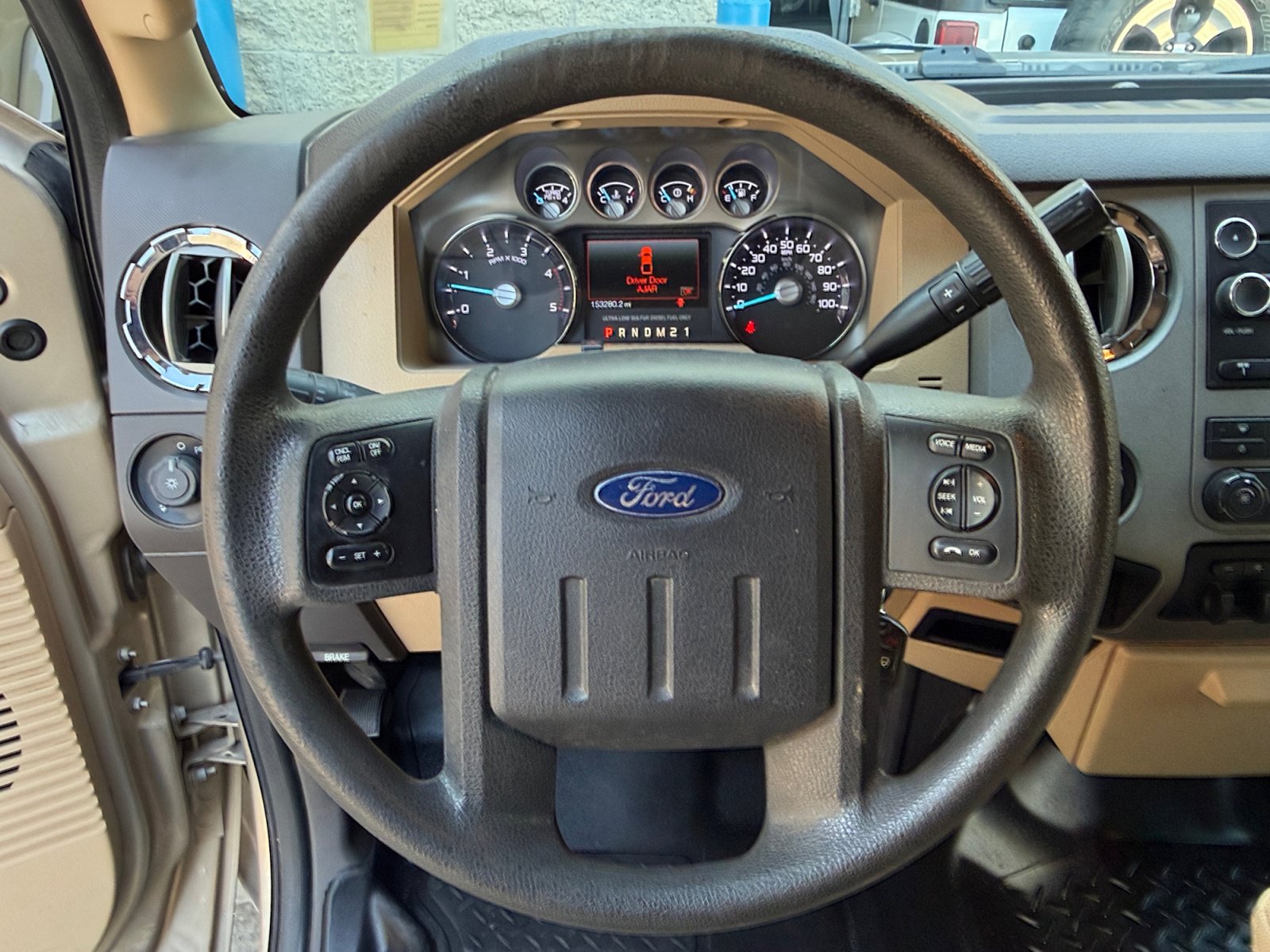 Used 2011 Ford F250 XLT w/ XLT Premium Pkg AWD/4WD image 12