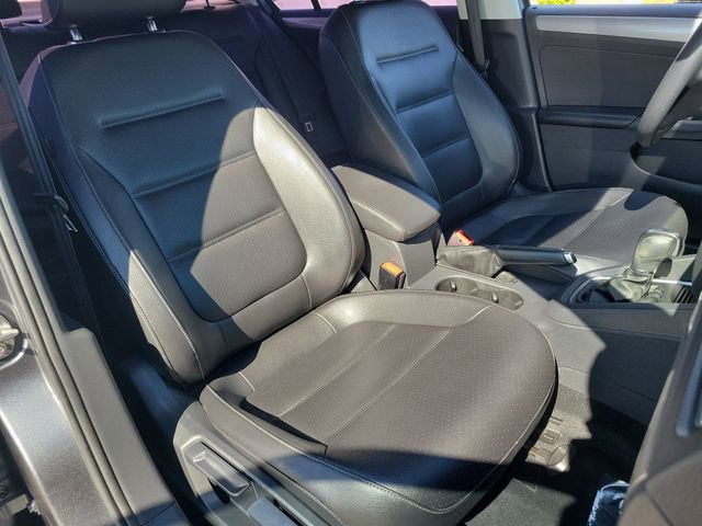 Used 2018 Volkswagen Jetta Wolfsburg Edition image 18