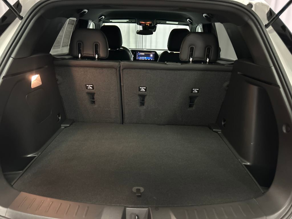 Used 2024 Chevrolet TrailBlazer ACTIV w/ Driver Confidence Package image 24