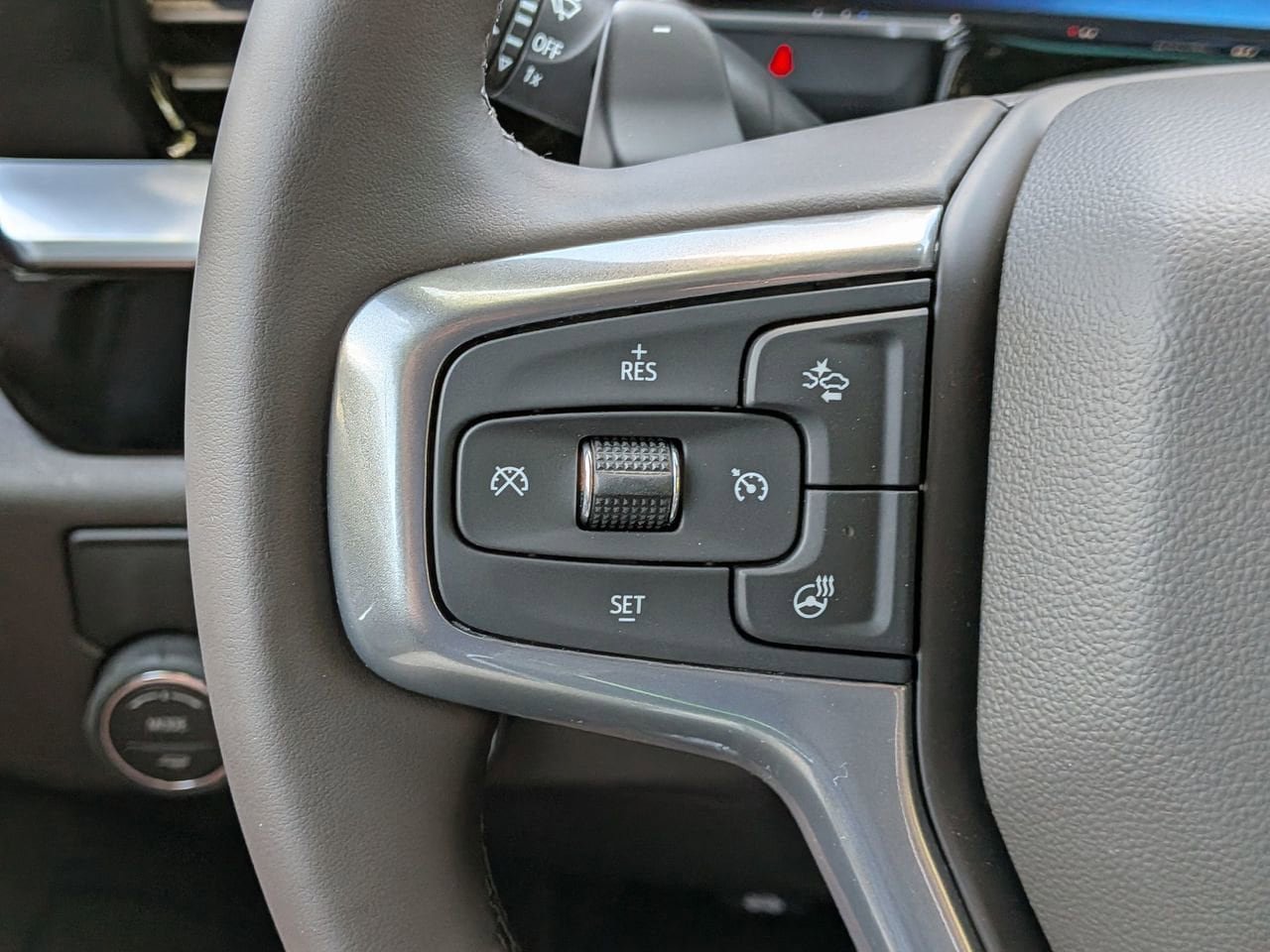 New 2026 Chevrolet Silverado 1500 LTZ w/ LTZ Premium Package RWD image 12