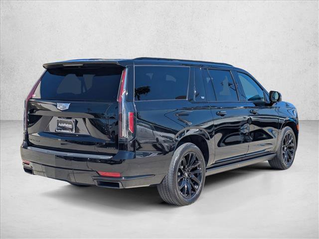Used 2023 Cadillac Escalade ESV Sport Platinum w/ LPO, ONYX Package image 5