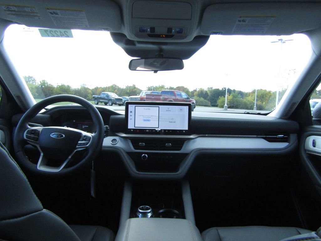 New 2026 Ford Explorer Active image 38