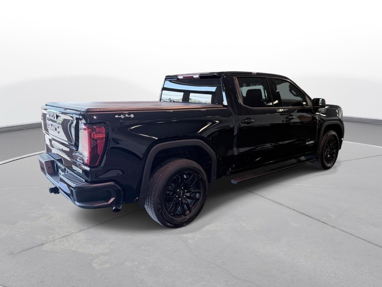 Used 2024 GMC Sierra 1500 Elevation AWD/4WD image 10