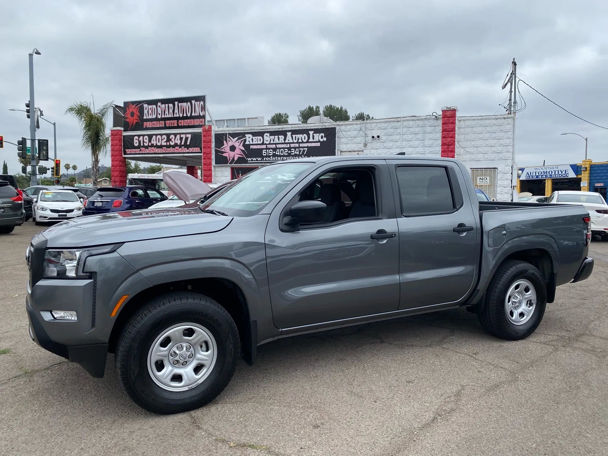 Used 2024 Nissan Frontier S image 2